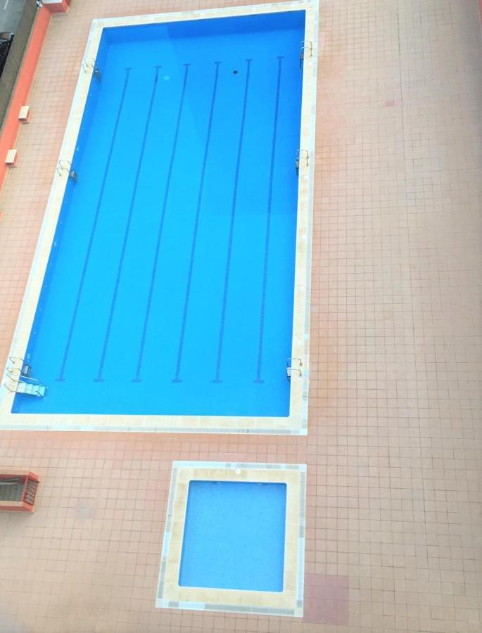 Apartamento Con Piscina Y Gran Terraza Con Vistas - Muy Cerca De La Playa, El Centro Y La Estacion Apartment Vilassar De Mar Exterior photo